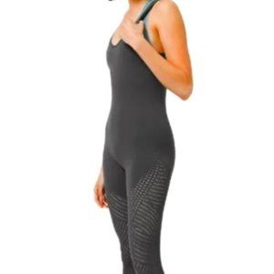 Lululemon Reveal Onesie *Digi Rain Graphite Grey size 4